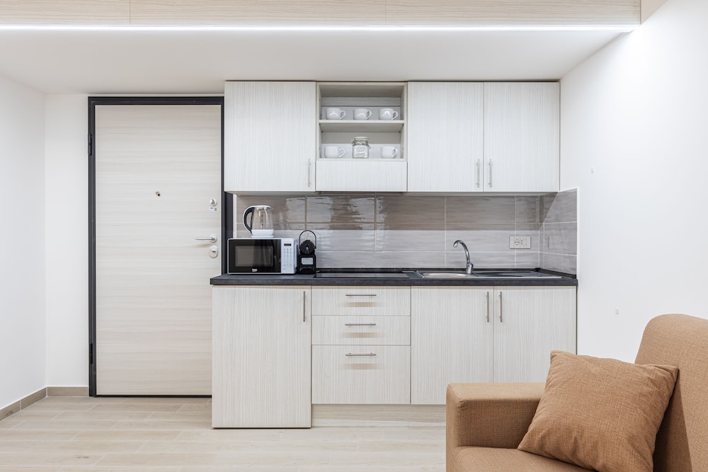 Multi Suite Palermo 8/50