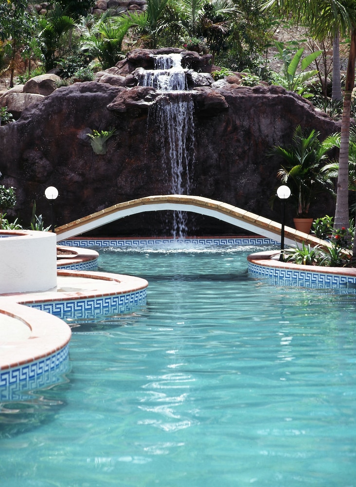 Royal Woods Resort 21/22