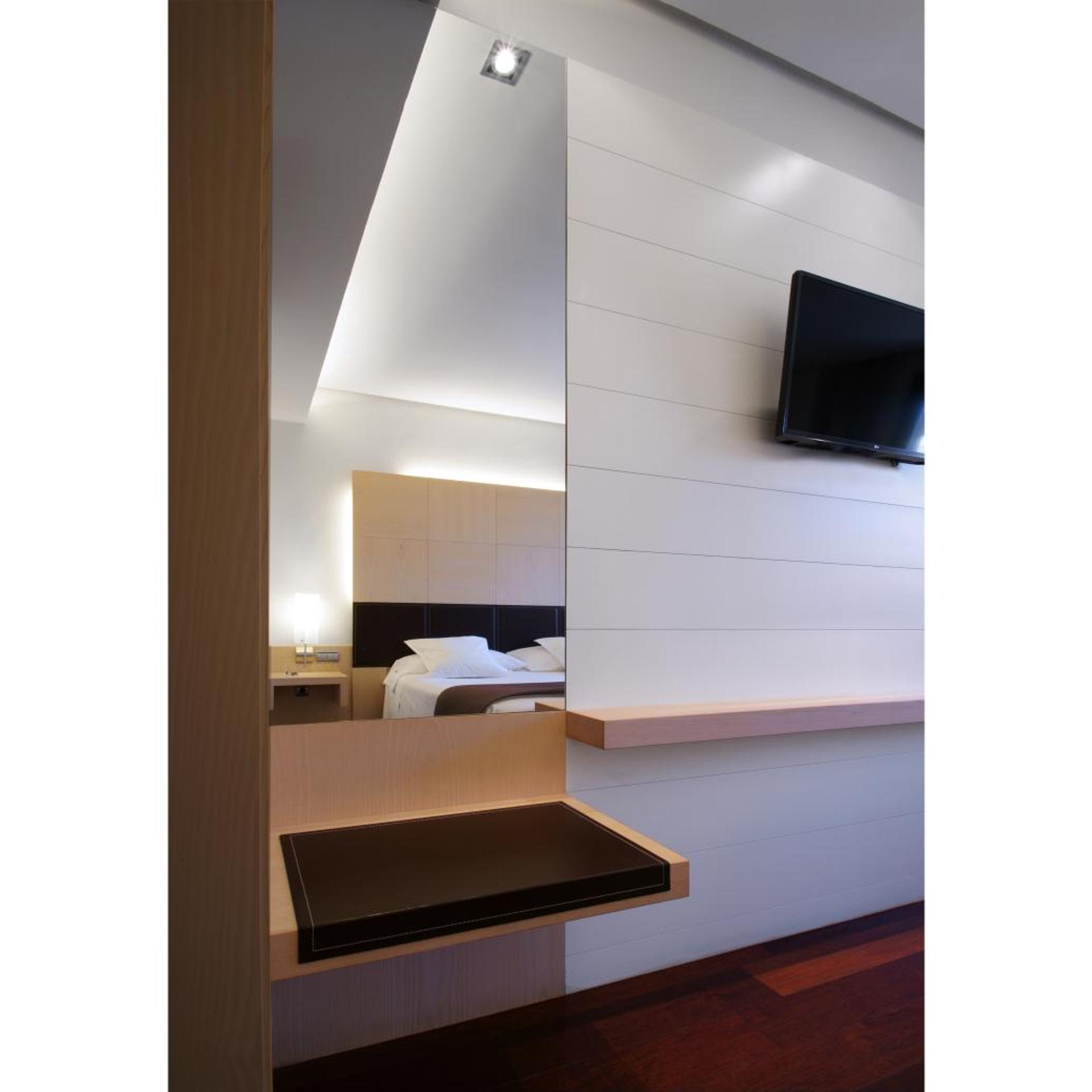 Hotel Mozart 12/59