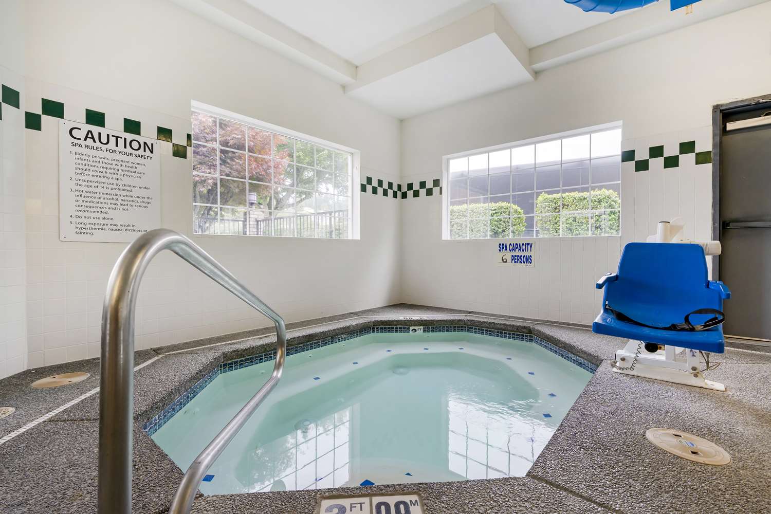 swimming pool spa