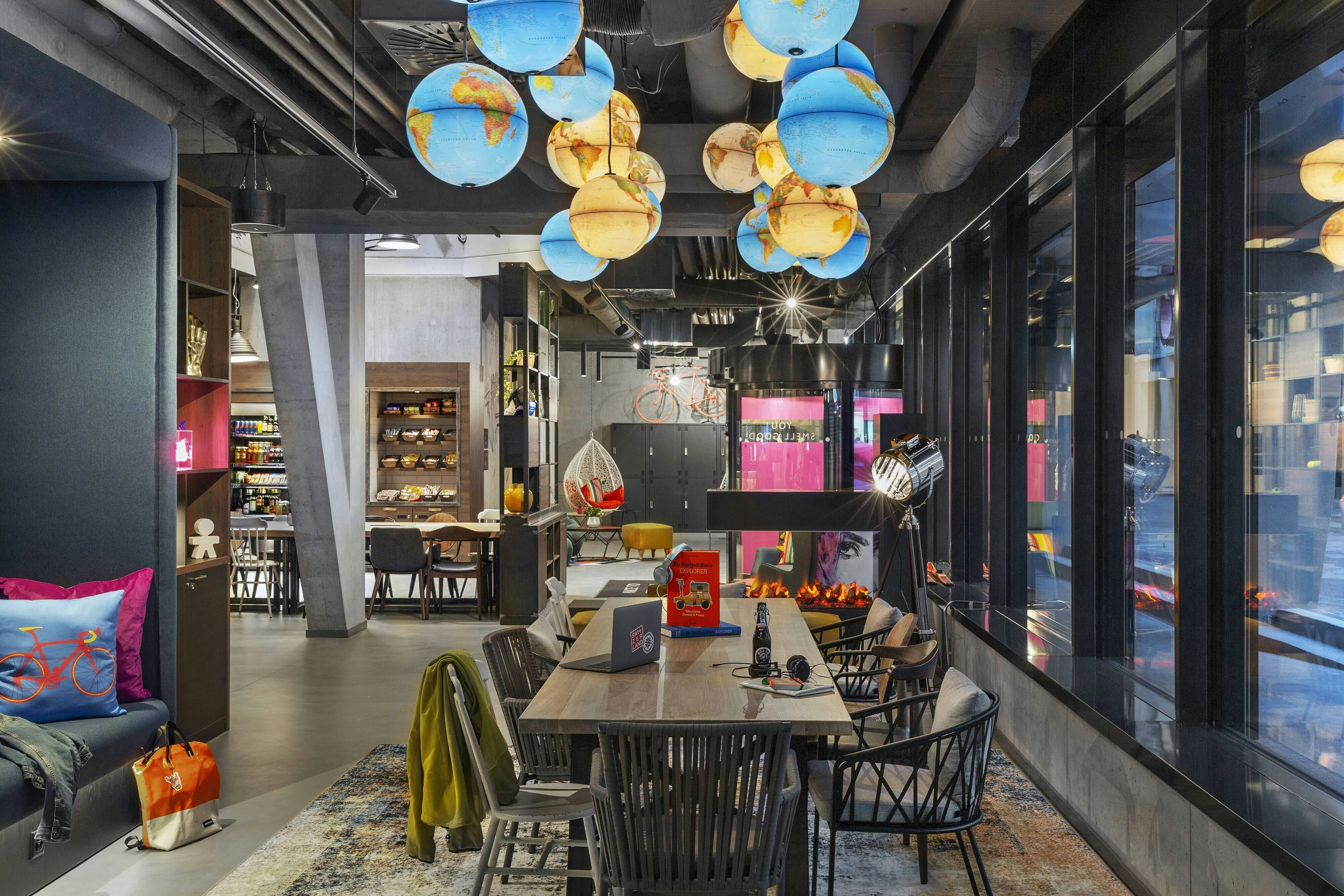 Moxy Lausanne City 8/19