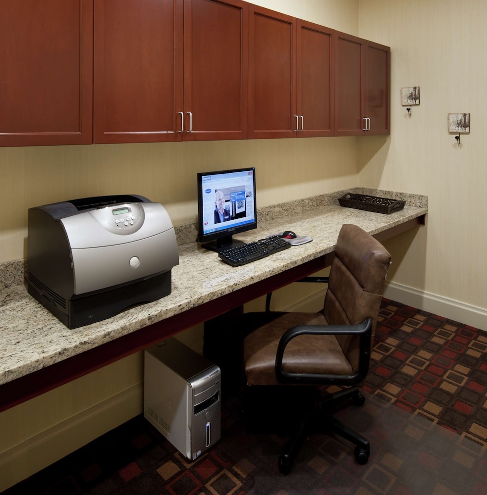 Hampton Inn And Suites Texarkana 29/32