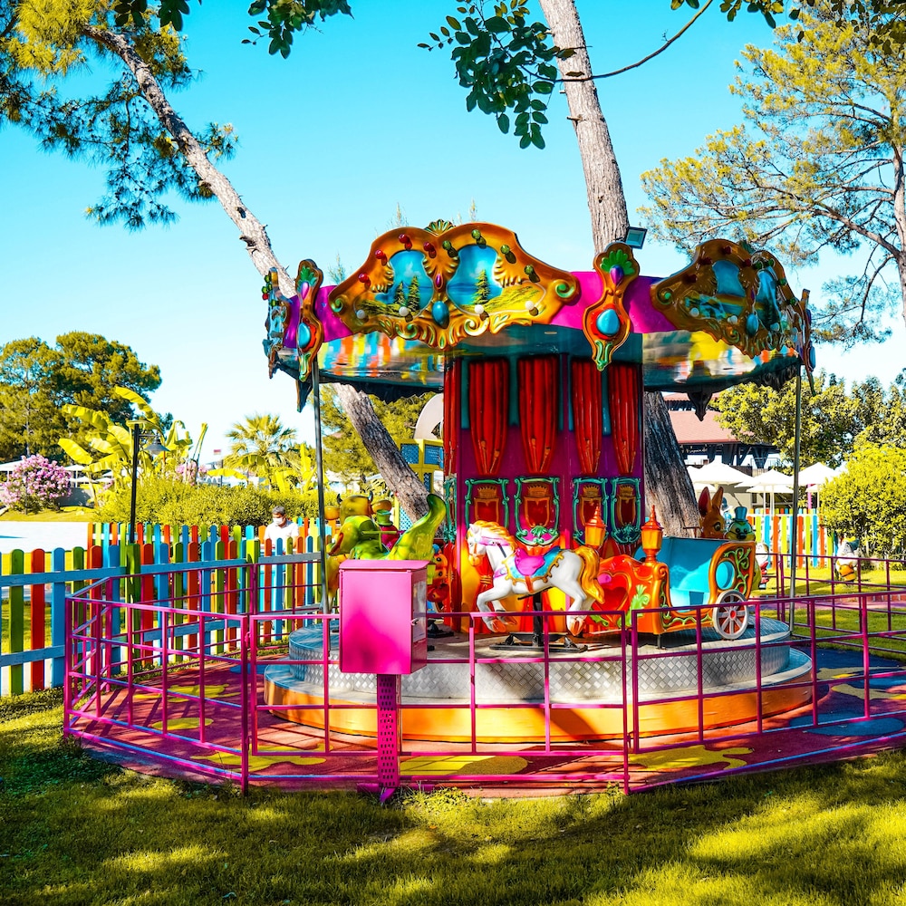 Kimeros Park Holiday Village 65/70