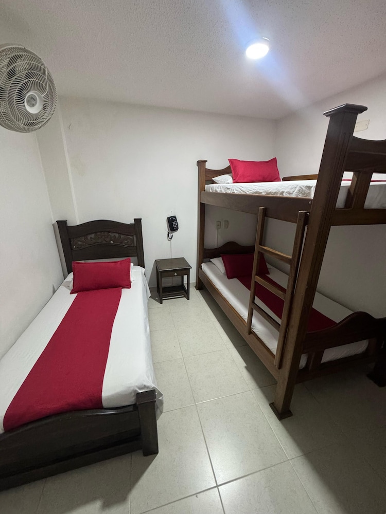 Hotel Tucan Pereira 23/36