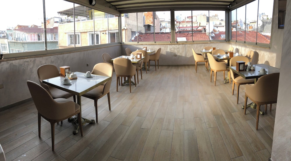 X Nellyi Boutique Hotel 37/50