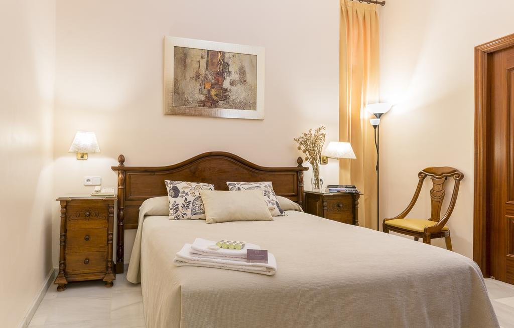 HOTEL LEFLET GRAN AVENIDA 5/16