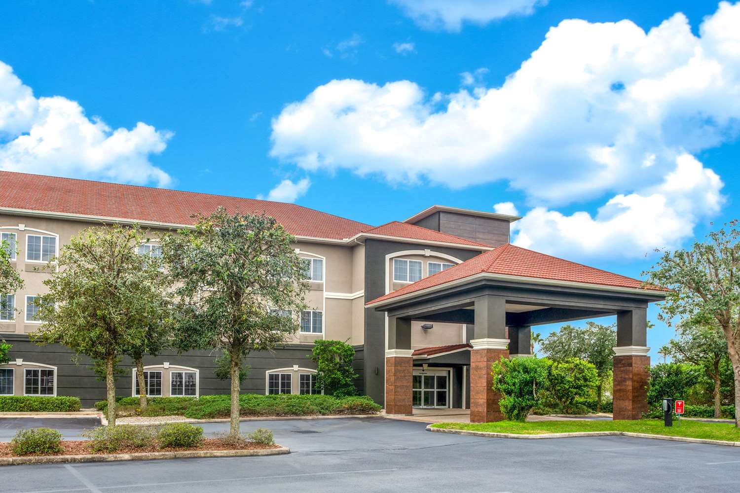 La Quinta Inn & Suites by Wyndham Sebring 51/56