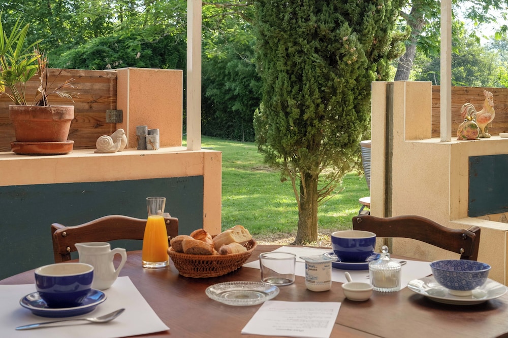 HOSTELLERIE DU CLOS PITE 40/56