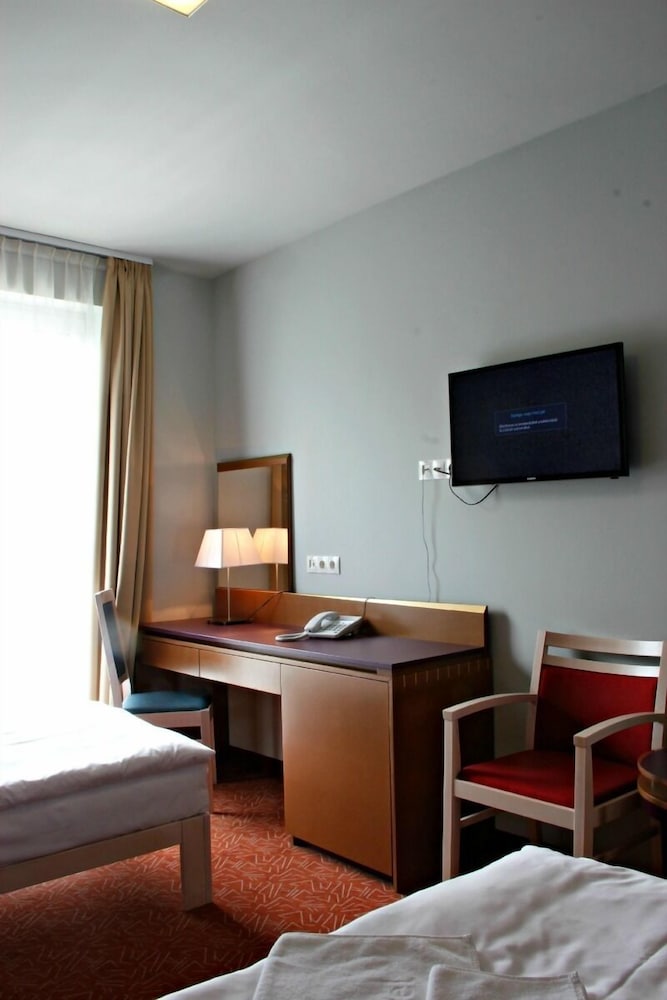Szent Gellert Hotel 7/29