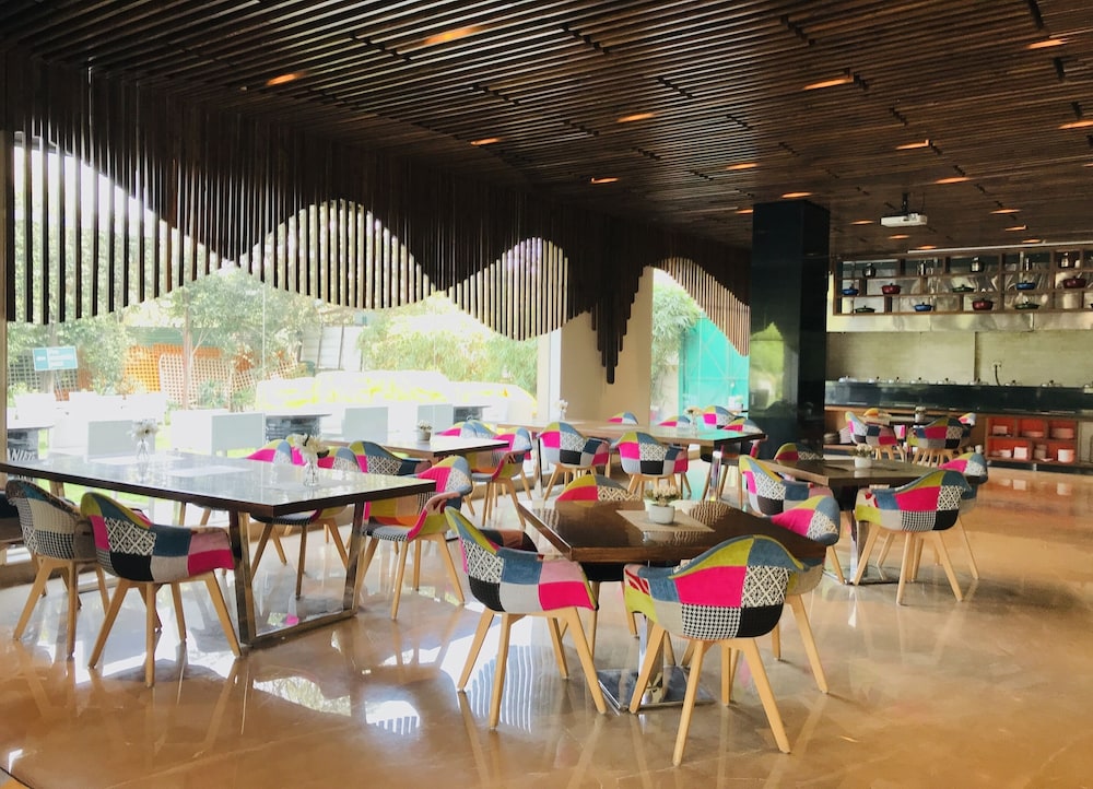 Golden Tulip Gurgaon - Sector 29 40/45