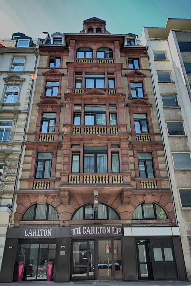 Hotel Carlton 2/50