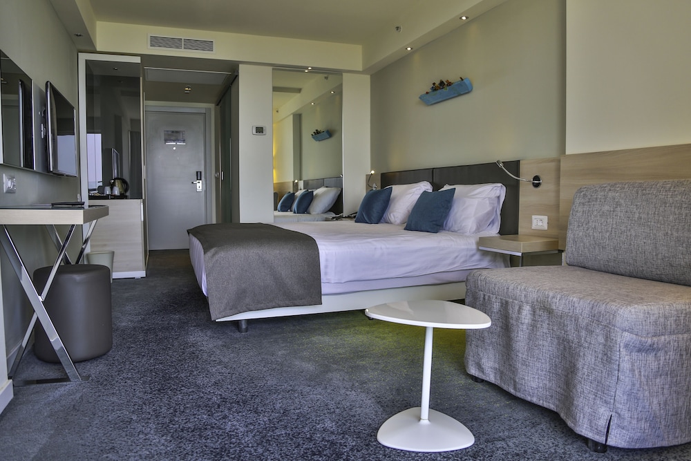 Park Plaza Belvedere 33/77