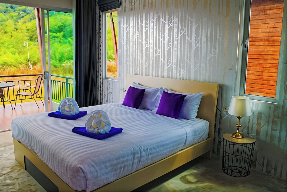 Amantra Lake View 28/72