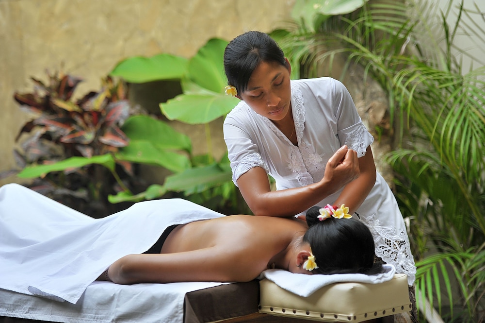 Mahagiri Villa And Spa Dreamland 37/71
