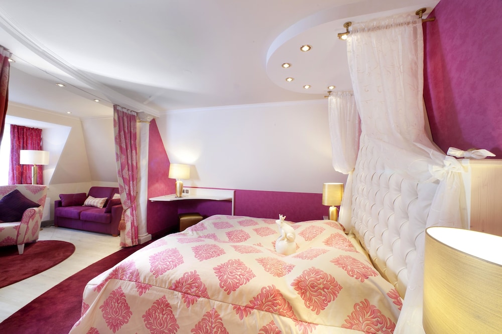 Hotel Schlosskrone 16/32