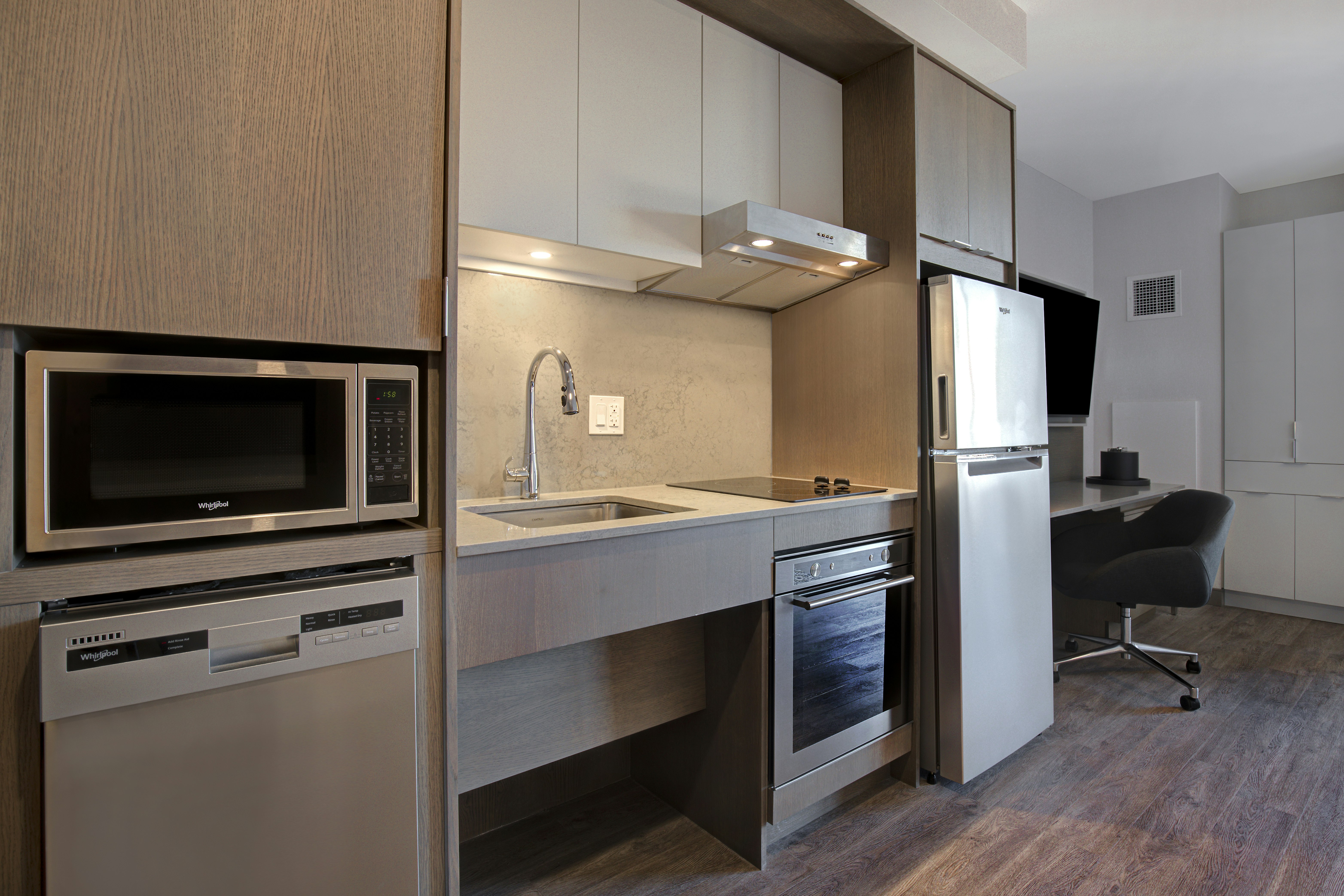 Hampton Inn by Hilton Montreal Downtown 38/44