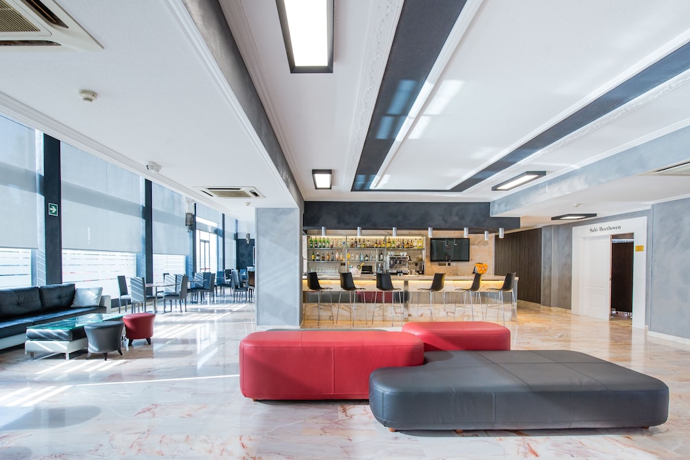 Salles Hotel Ciutat Del Prat 42/71