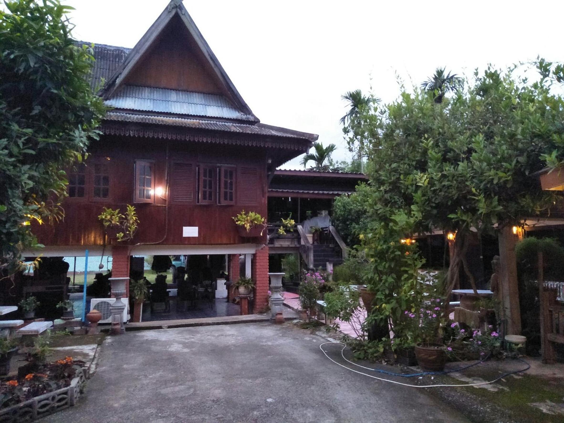 Oui Kaew Homestay 1/44