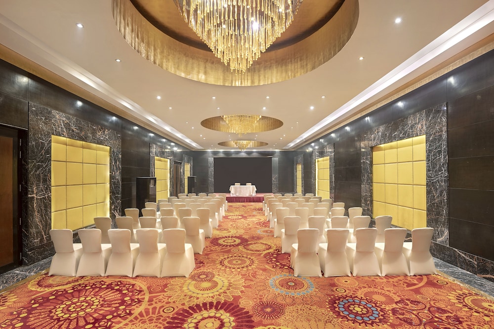 Radisson Blu Hotel Kaushambi Delhi Ncr 62/68
