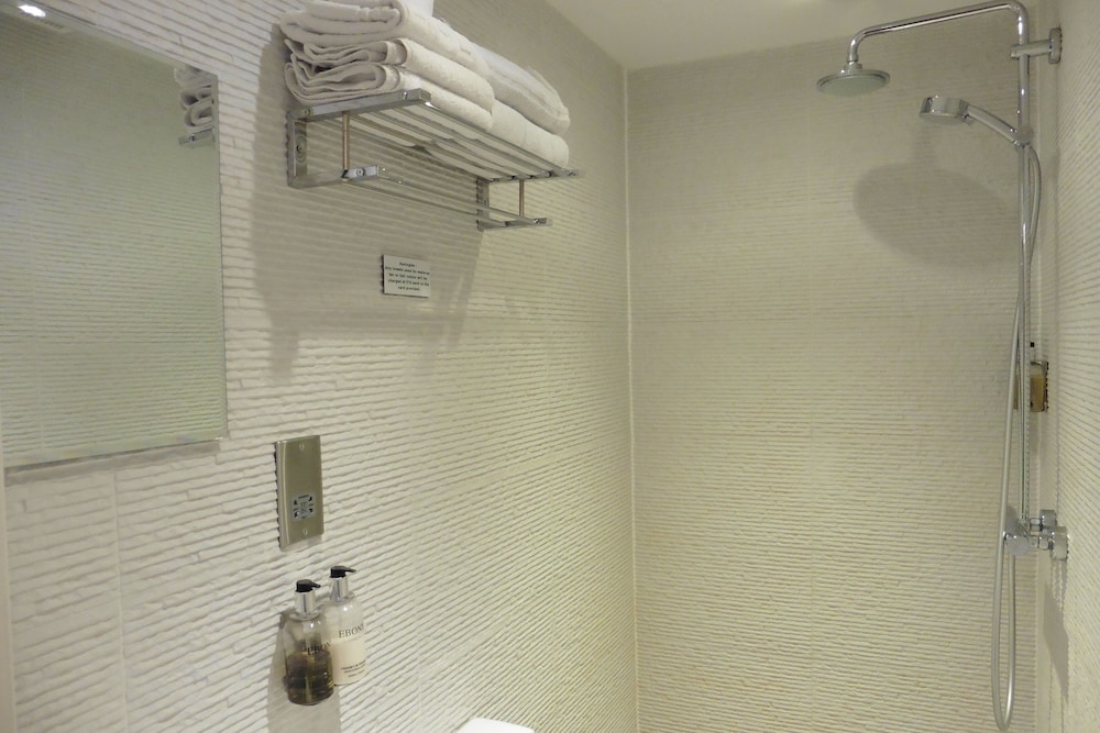 Brighton Inn Boutique Guest Accommodation 49/51