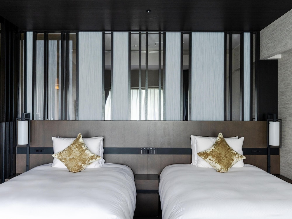 Western, Deluxe, Twin Beds, Outdoor Bath, 2 Sofa, East Wing