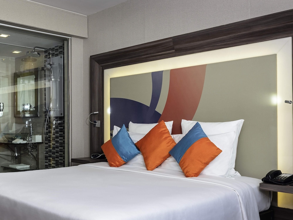 STANDARD, KING BED