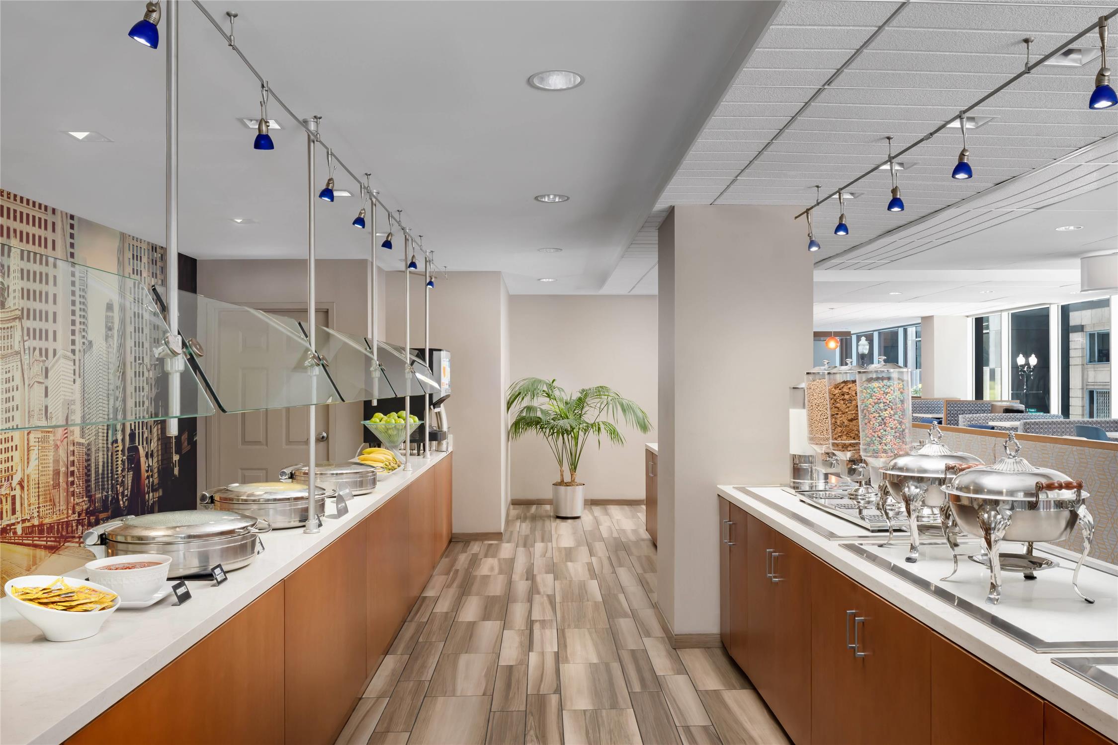 La Quinta Inn Suites By Wyndham Chicago Downtown 45/45