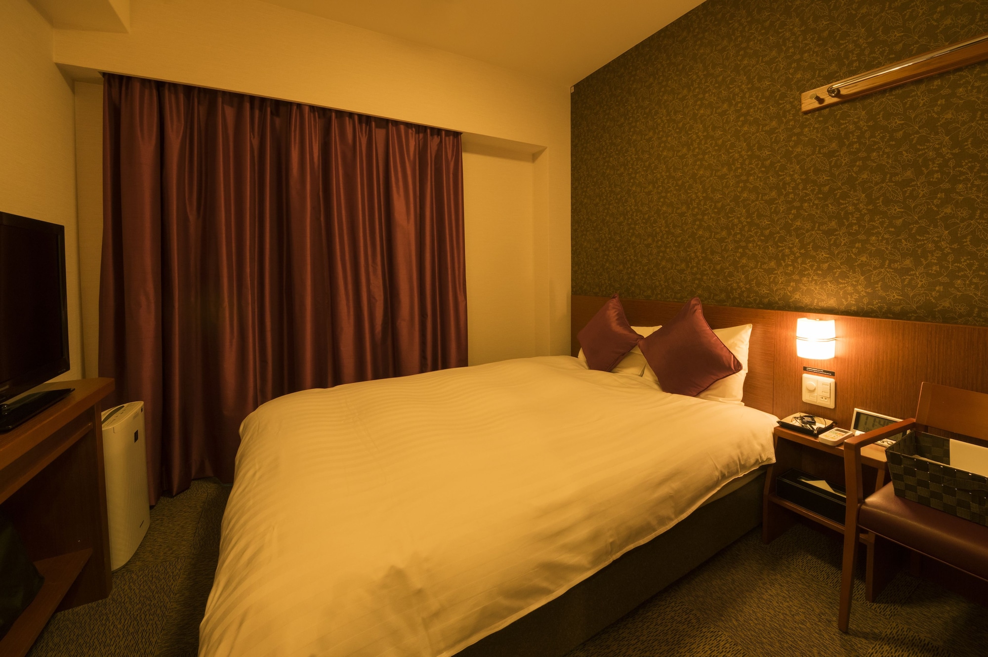Moderate, Double Bed 5/8