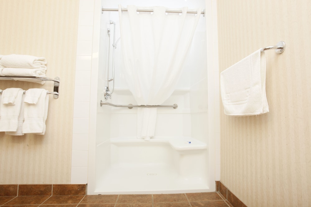 Stonebridge Hotel Dawson Creek 48/48