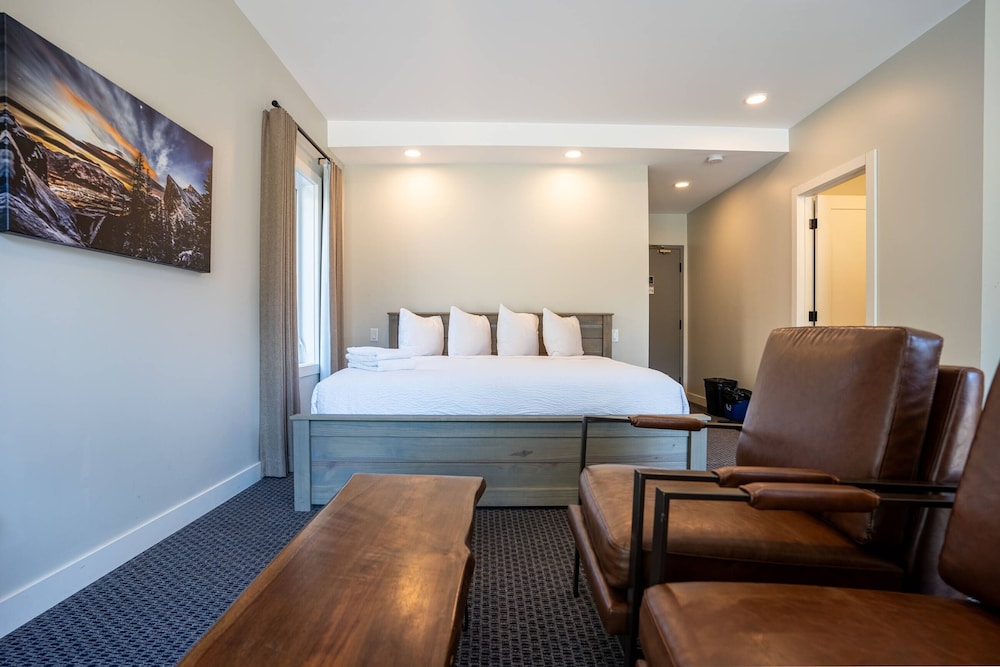 Northwinds Hotel Canmore 28/47