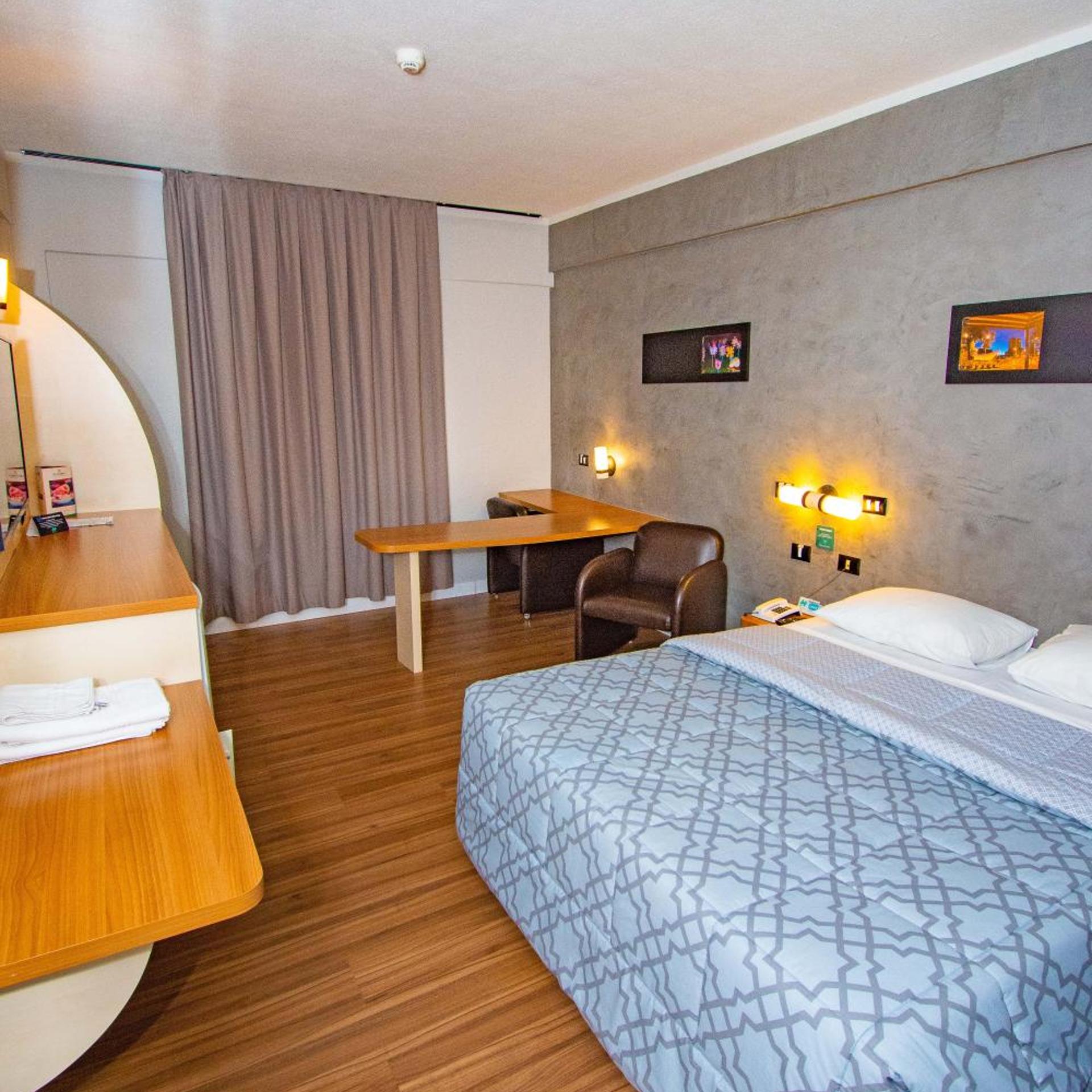 Hotel 10 Dourados 14/52