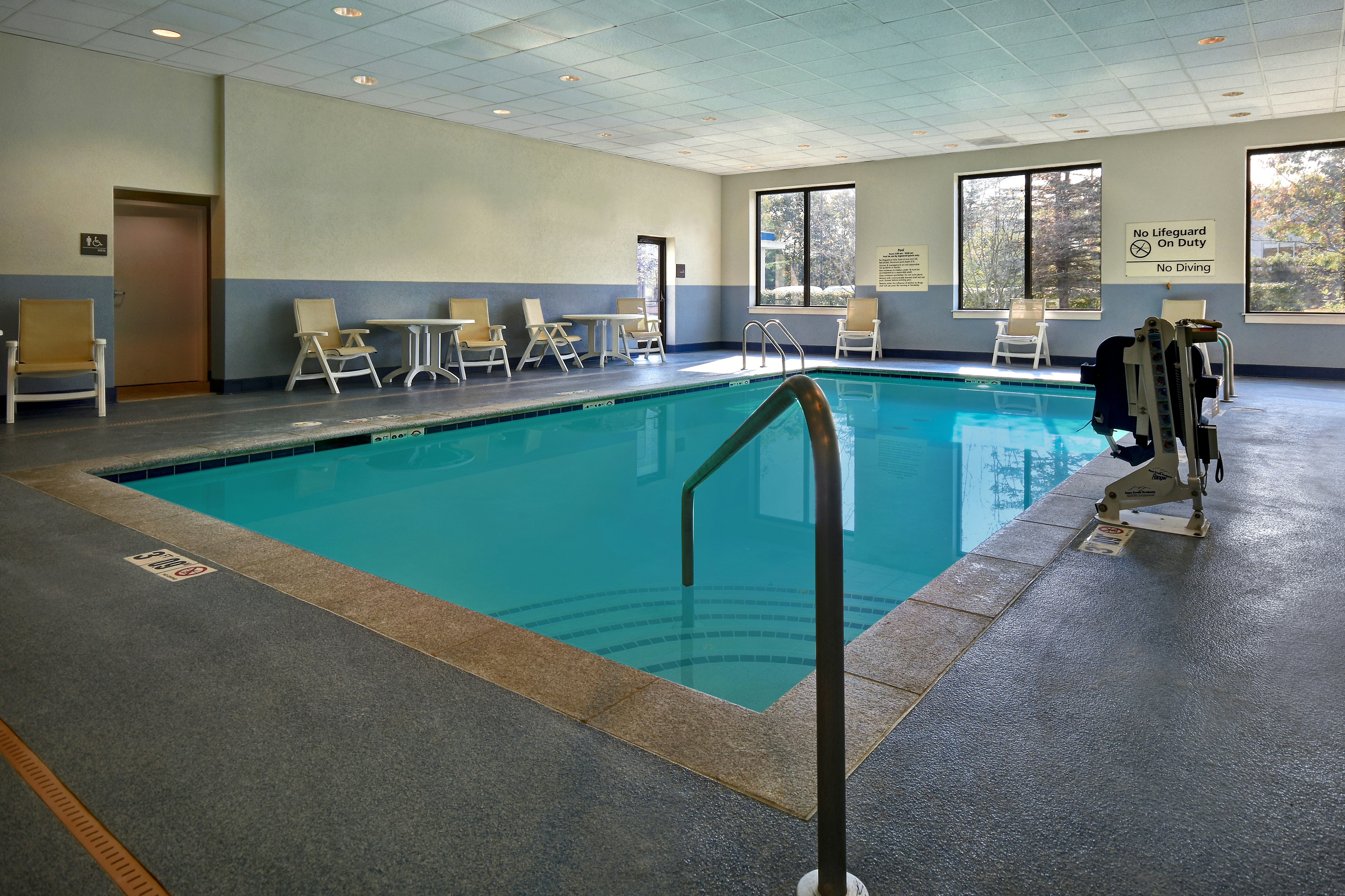 Hampton Inn White River Junction 37/81