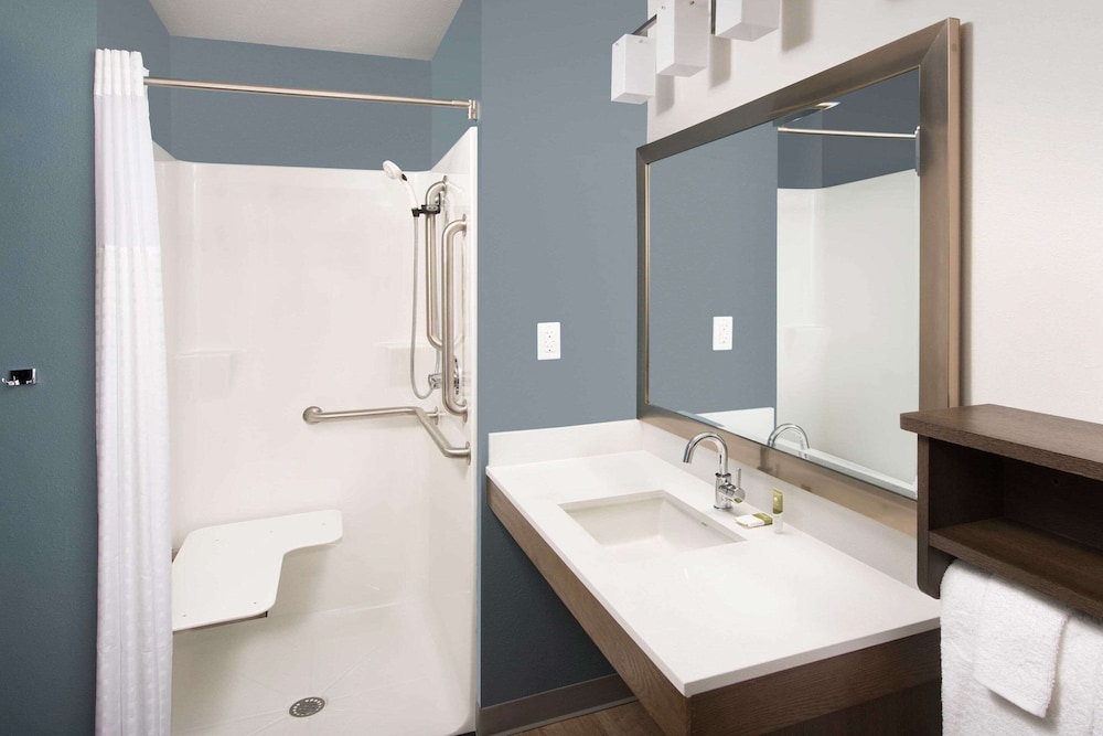 WoodSpring Suites San Antonio Stone Oak 41/42
