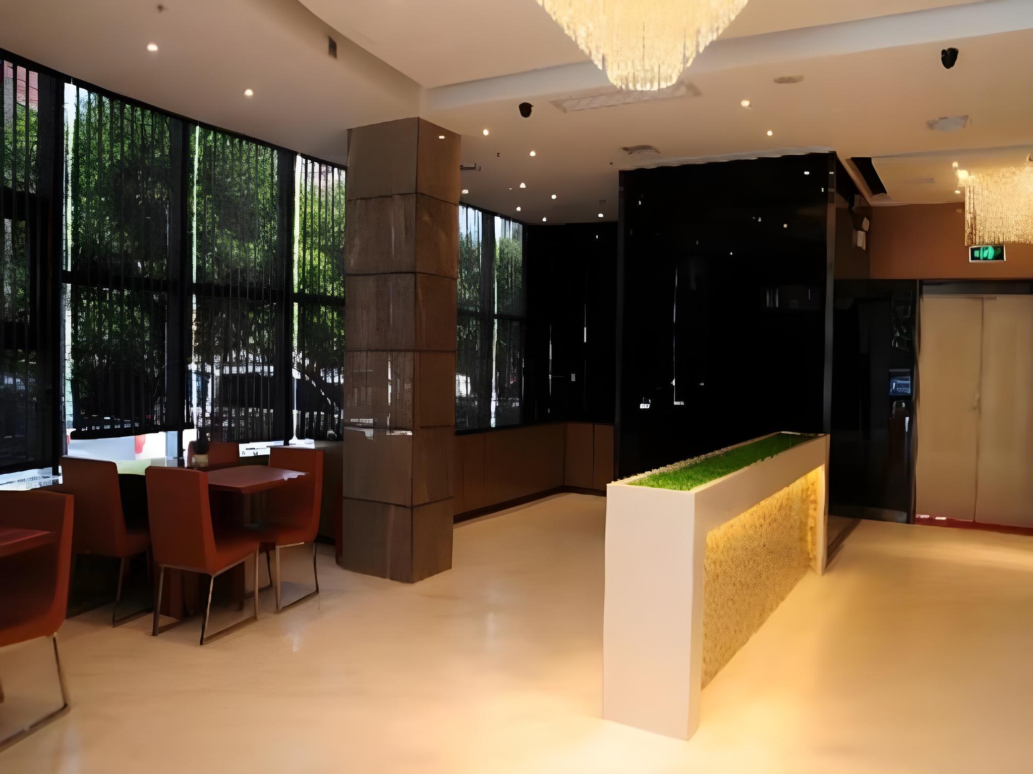 Lavande Hotel (Liling Railway Station) 6/27