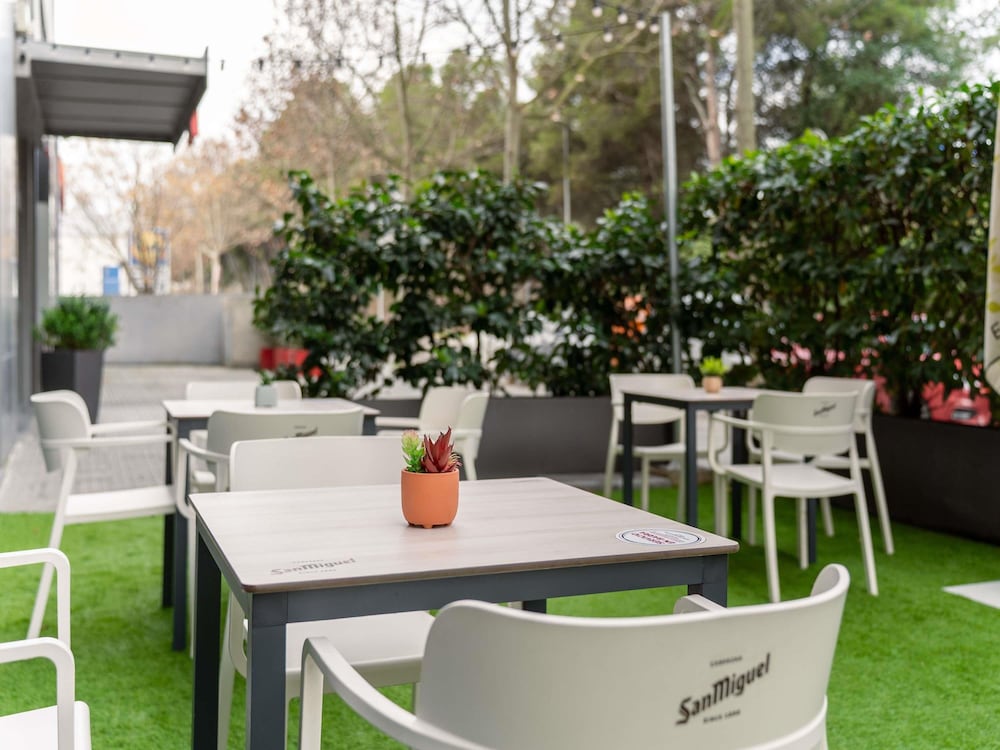 Ibis Barcelona Mollet 55/76