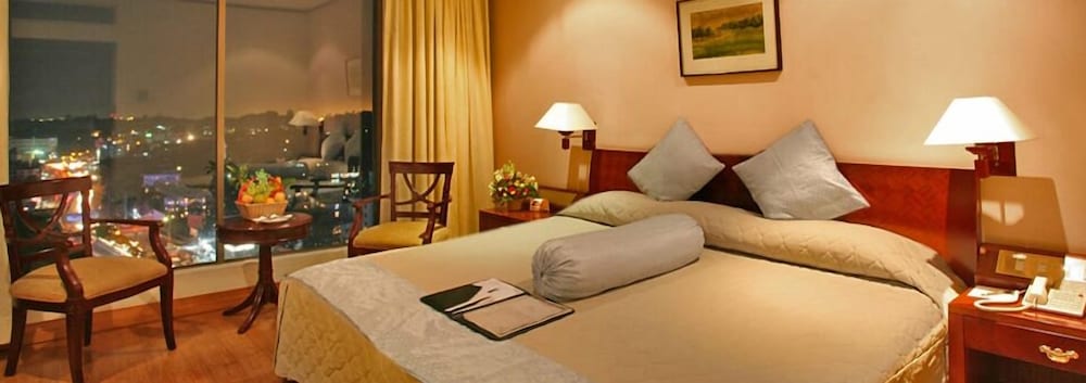THE PENINSULA CHITTAGONG 41/60