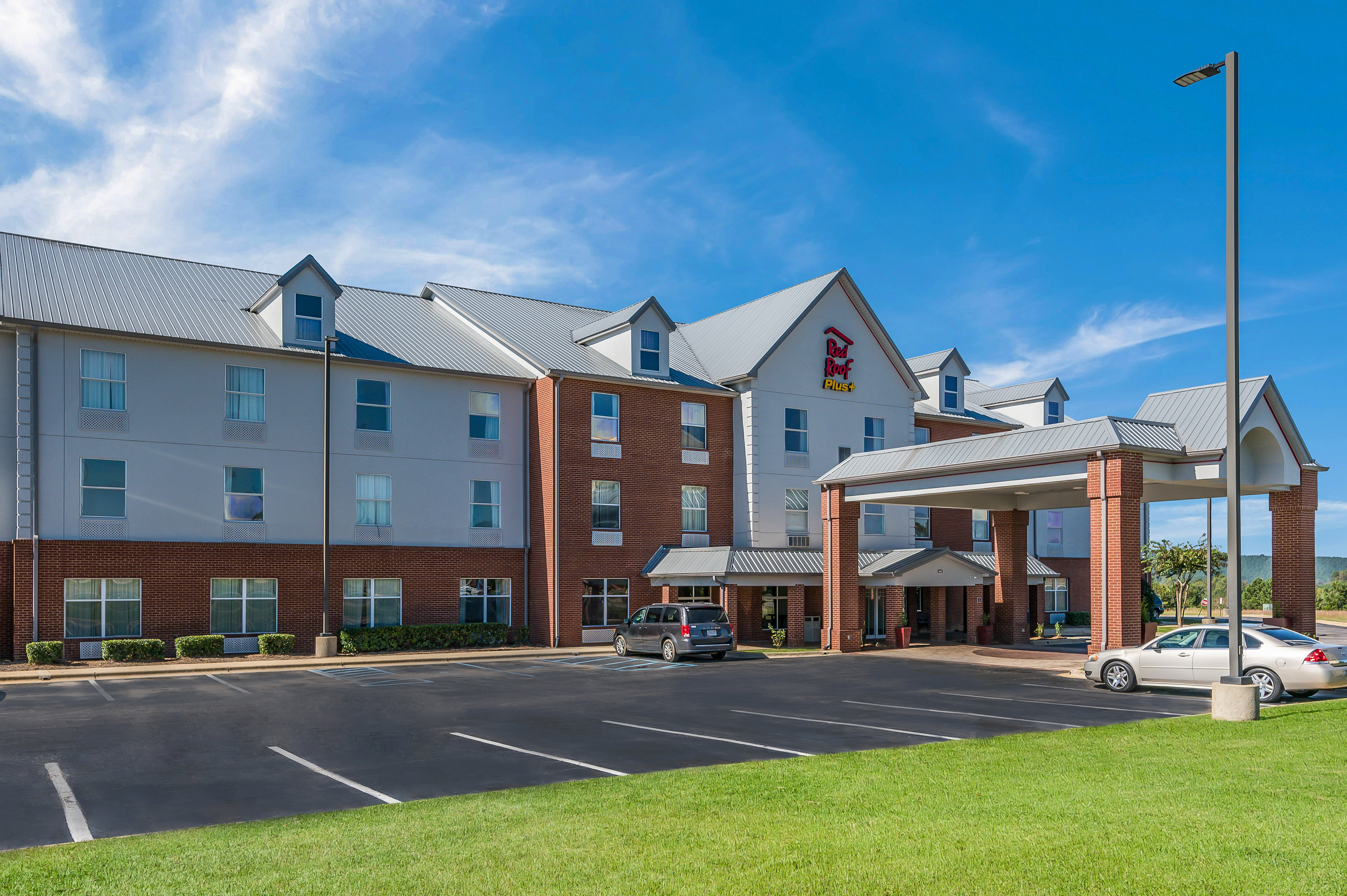 Red Roof Inn PLUS & Suites Birmingham - Bessemer 28/29
