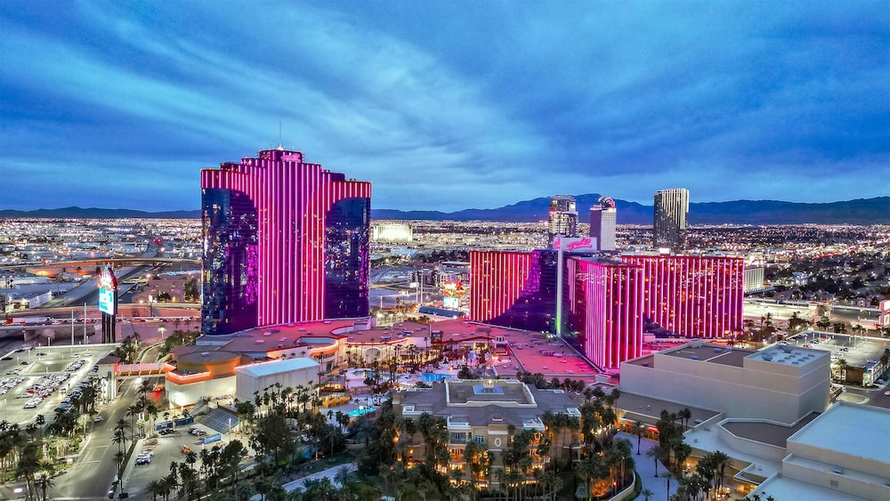 Rio Hotel & Casino, a Destination by Hyatt Hotel 69/73