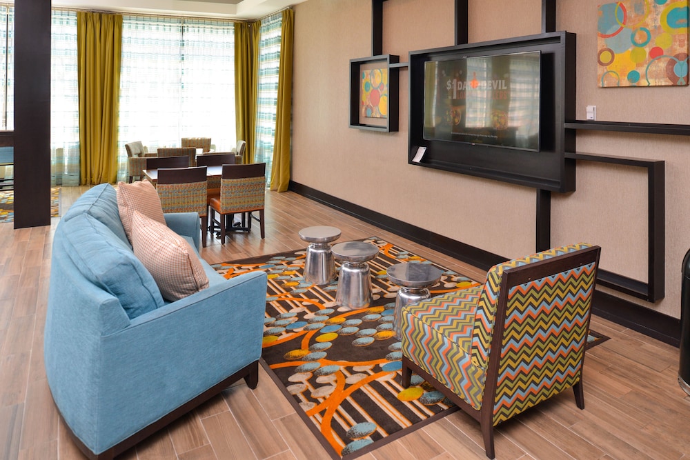 Holiday Inn Express And Suites Austin South 47/67