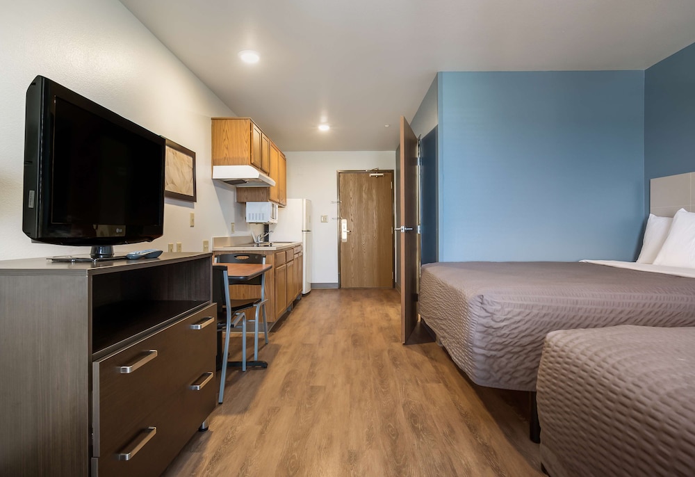 Studio 6 Extended Stay Fort Myers FL 18/49