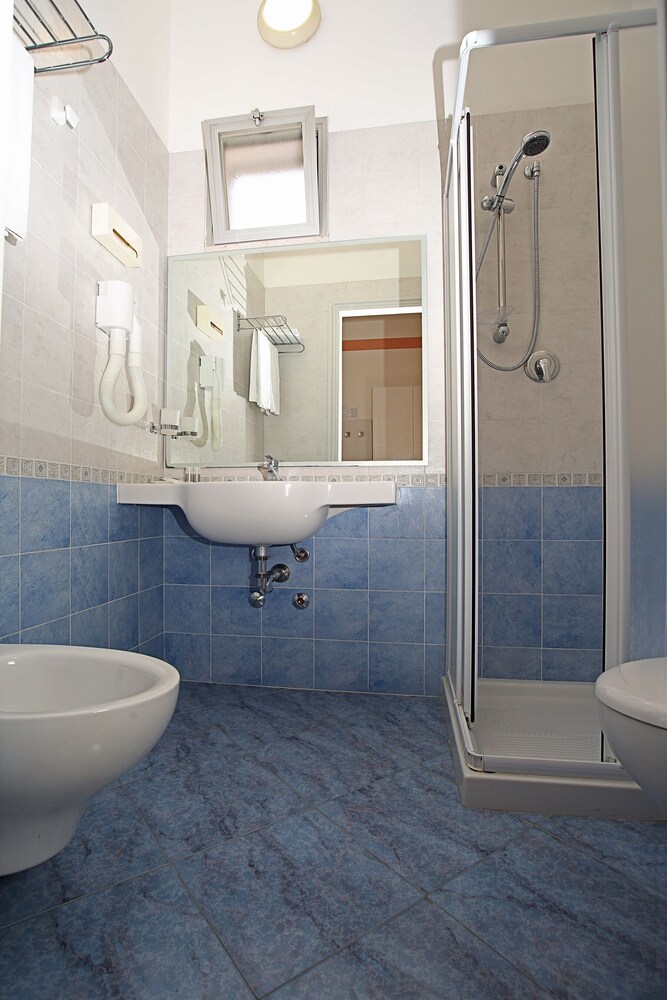 Hotel Piccinelli 23/63