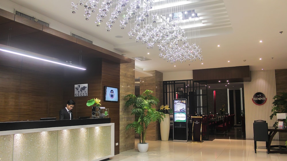 Brentwood Suites 6/38