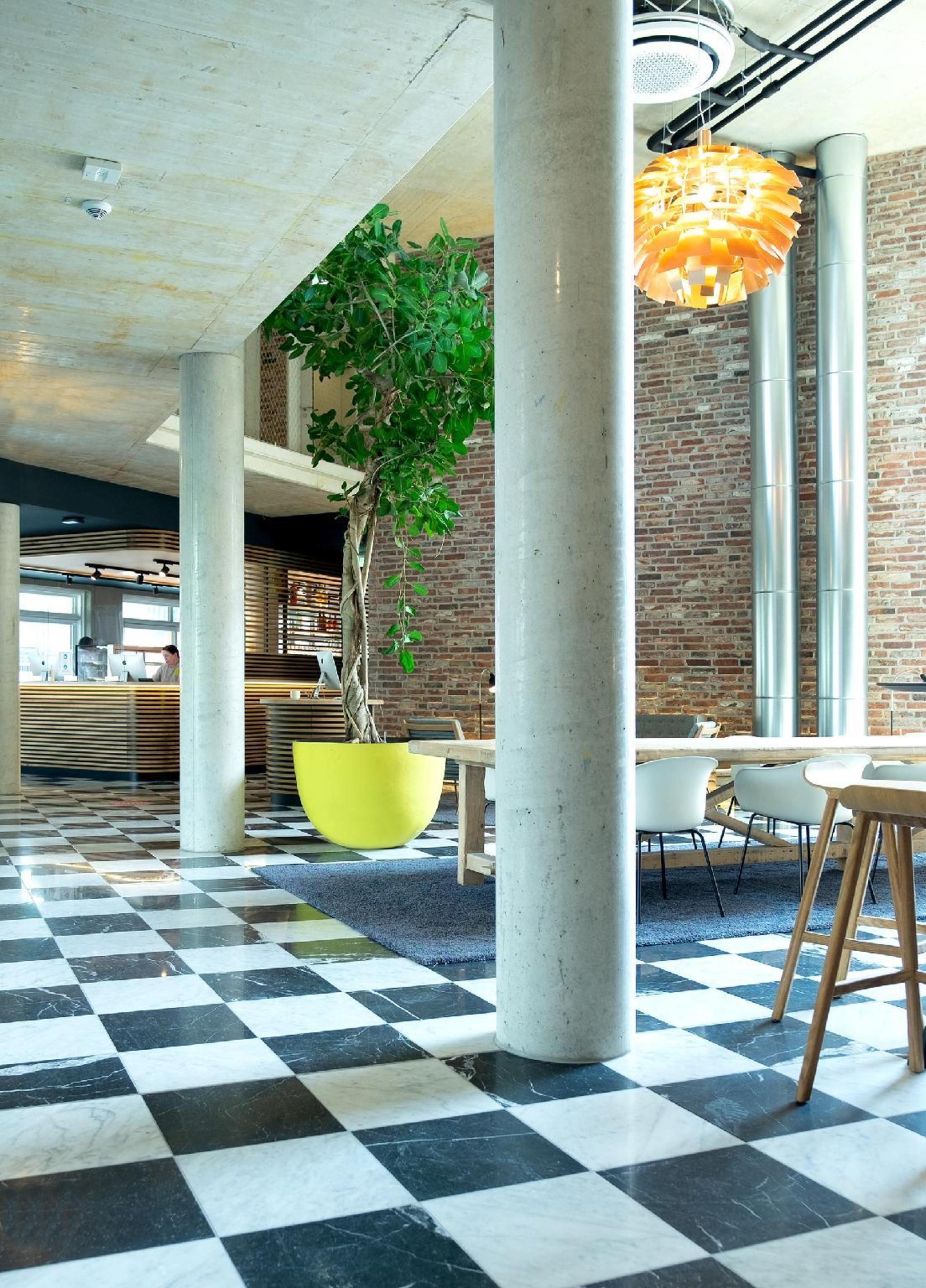 Flowers Hotel Essen 56/62