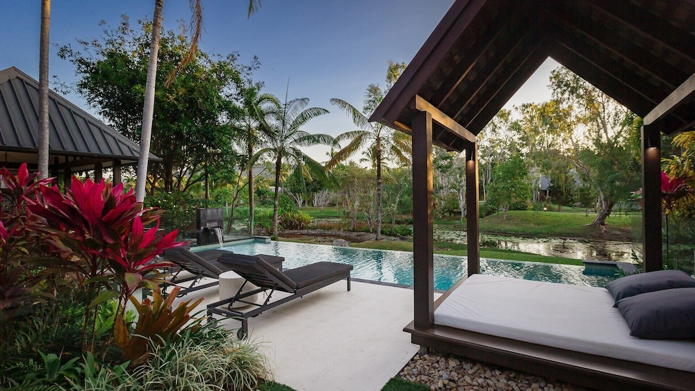 Nirayama Villas And Spa 42/50