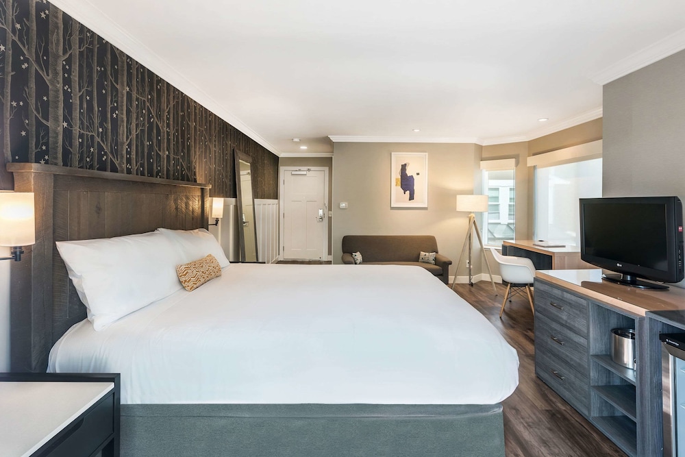 Upvalley Inn Hot Springs Ascend Hotel Collection 12/42