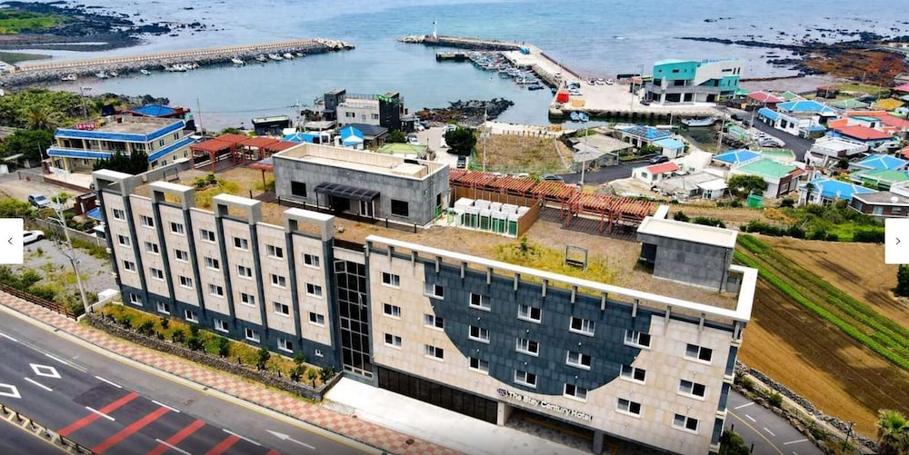The Stay Century Hotel 4/48