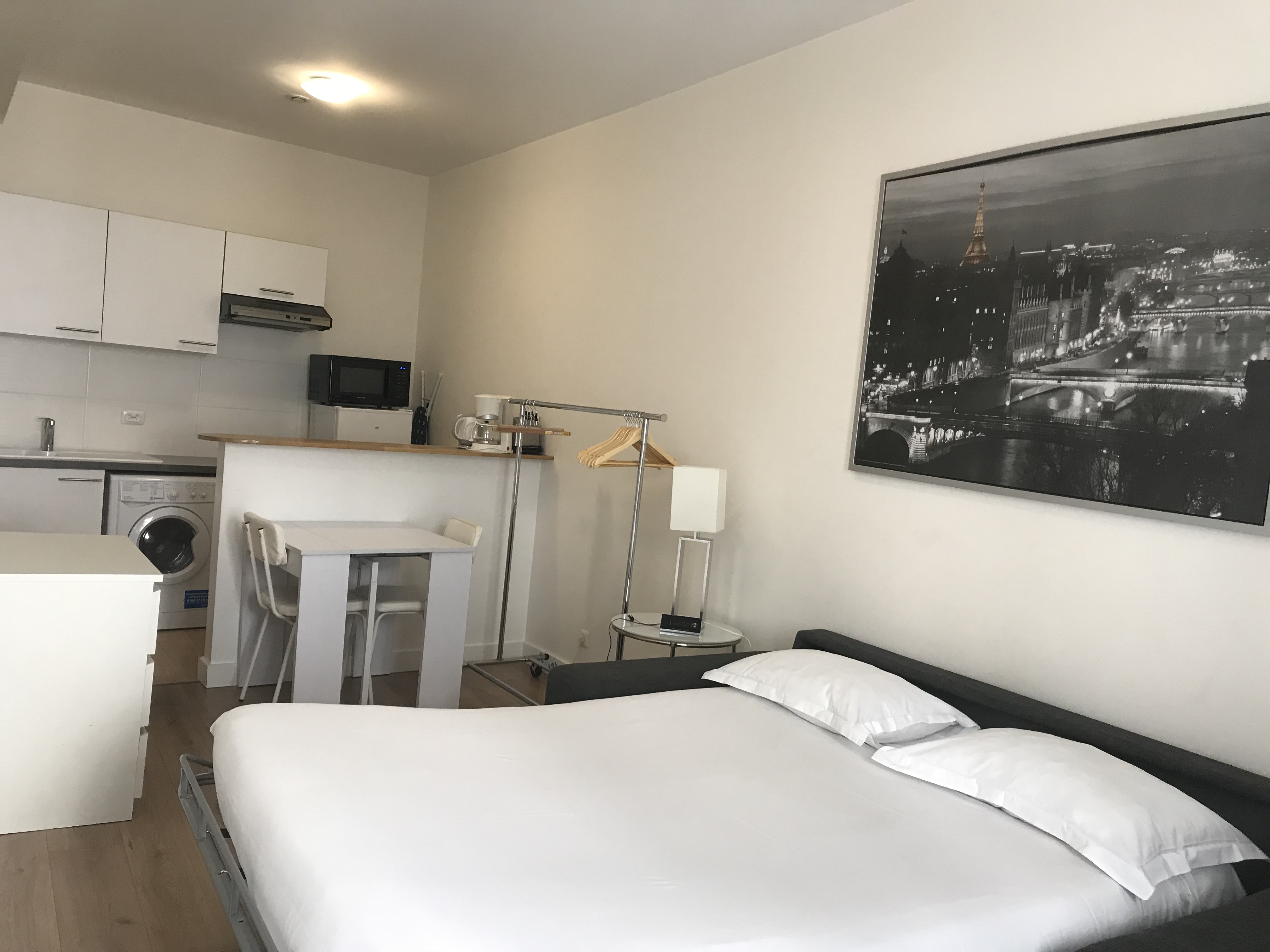 Room at Bridgestreet Le Marais - les halles, PARIS