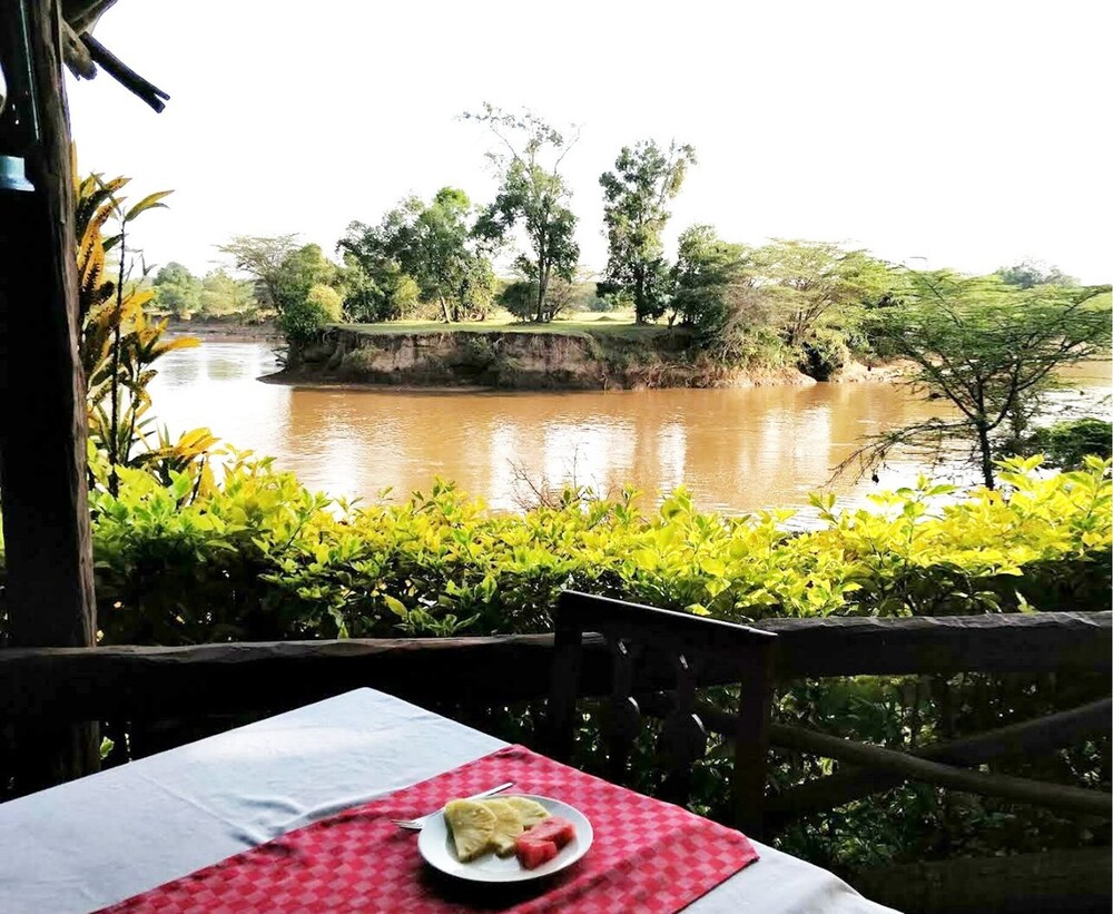 Mara River Lodge 24/50