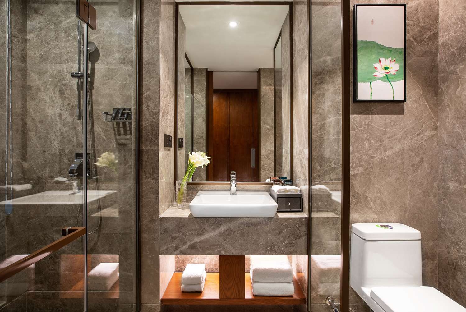 Ramada Encore Wyndham Wuhan Caidian 12/13
