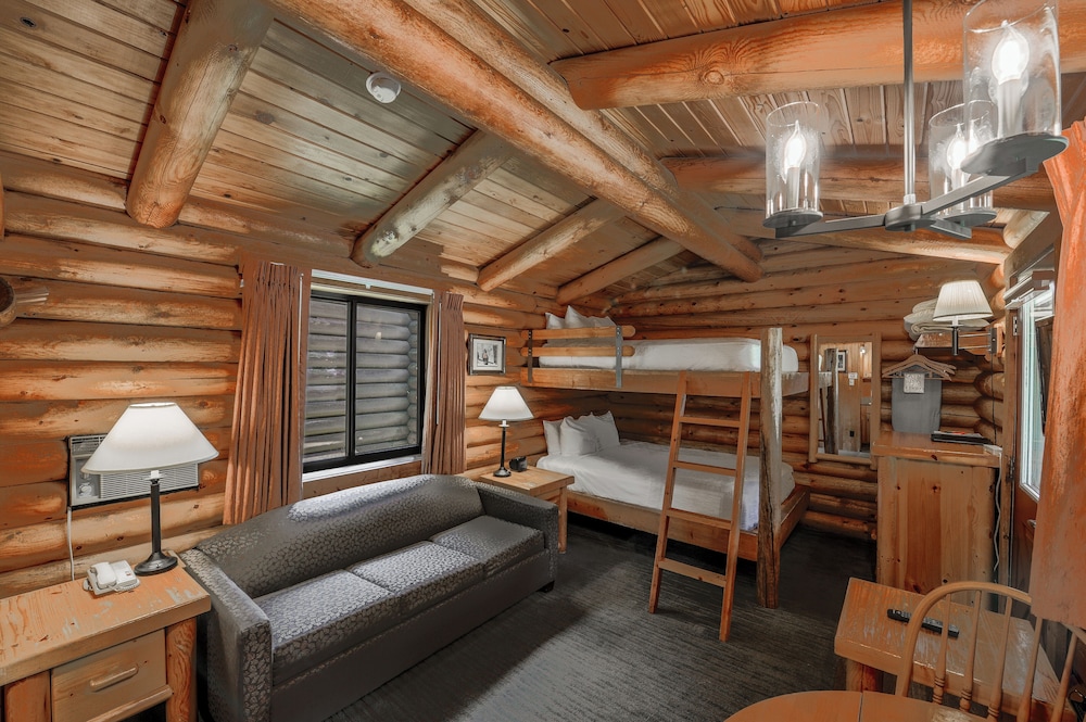Cowboy Village Resort 34/69